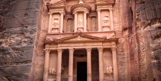The Treasury of Petra - Jordan tour